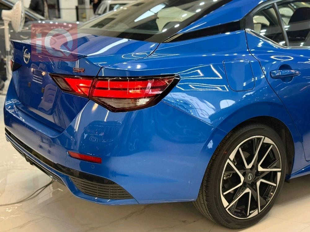 نیسان سێنترا